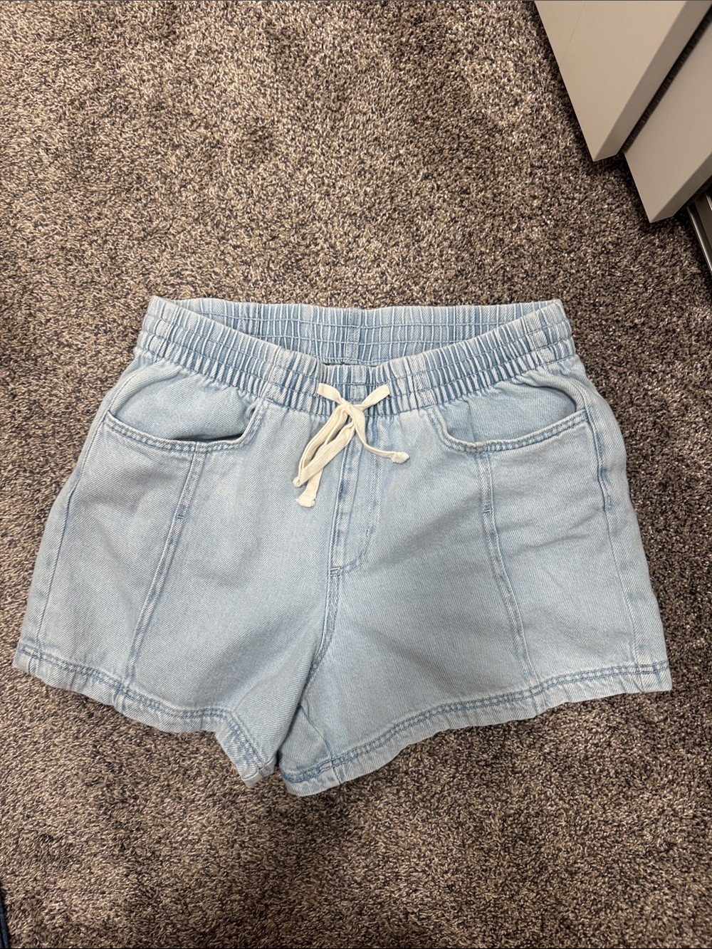 Light Wash Draw String Shorts